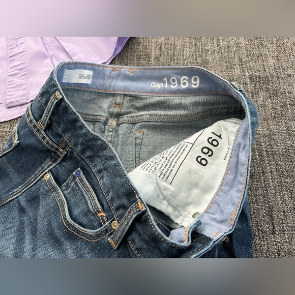 Gap Blue Denim Pencil Skirt - Picture 3 of 4